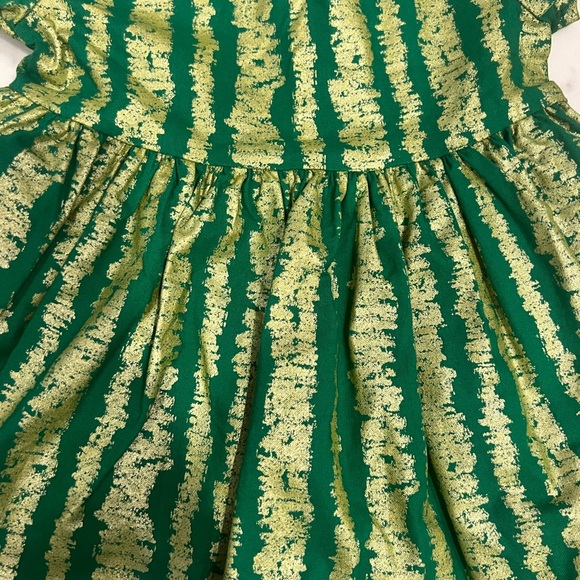 Smiling Button Dress - Picture 5 of 8